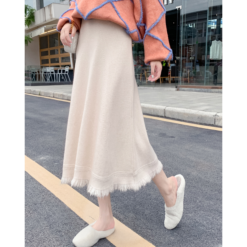 フレアスカート 裾フリンジ編み込みニットフレアスカート