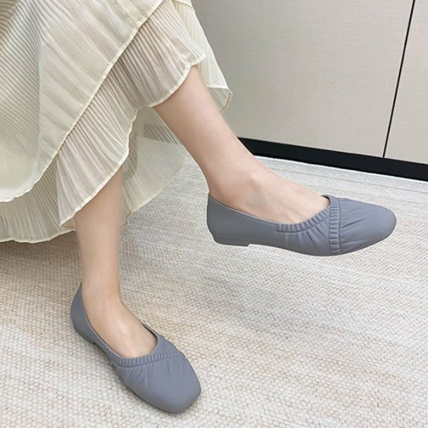 フラットシューズ やわらか素材のフラットパンプス