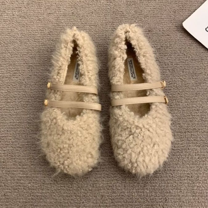 フラットシューズ もこもこダブルストラップシューズ