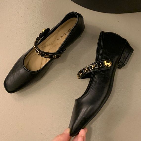 フラットシューズ 上品チェーンストラップパンプス