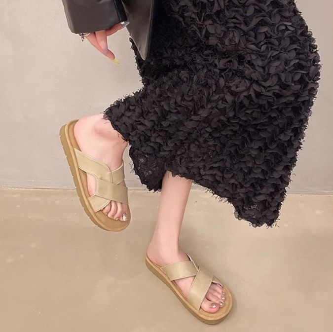 フラットシューズ クロスデザイン 快適歩行サンダル