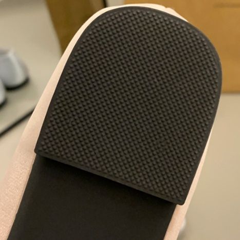 フラットシューズ 宝石バックル スクエアパンプス