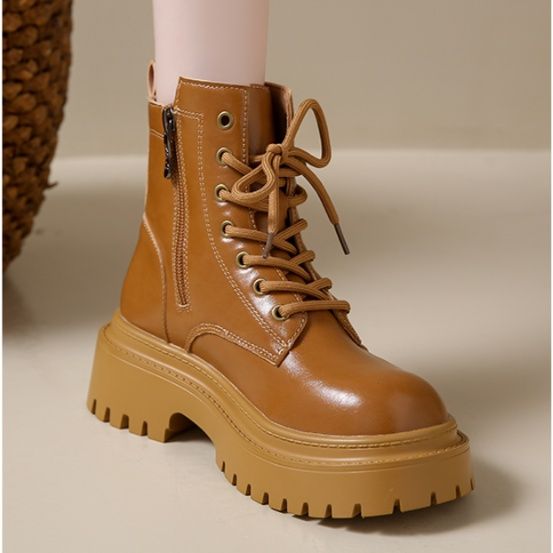 フラットシューズ クラシック厚底ショートブーツ