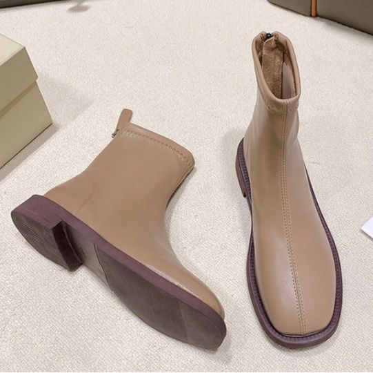 フラットシューズ シンプル後ろジップショート丈ブーツ