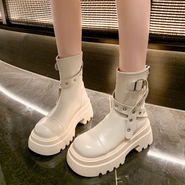 フラットシューズ ベルトデザイン厚底ショートブーツ