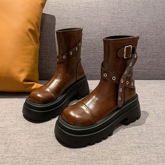 フラットシューズ ベルトデザイン厚底ショートブーツ