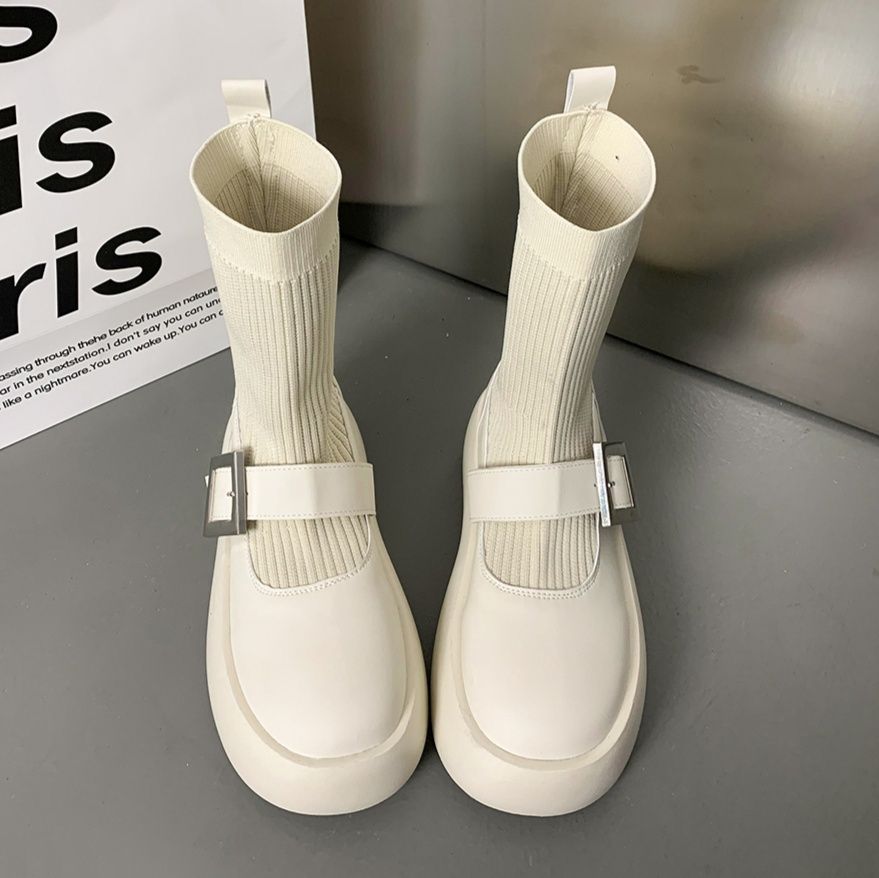 フラットシューズ 飾りバックル付きニットブーツ厚底