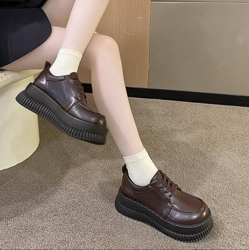 フラットシューズ  厚底レースアップローファー