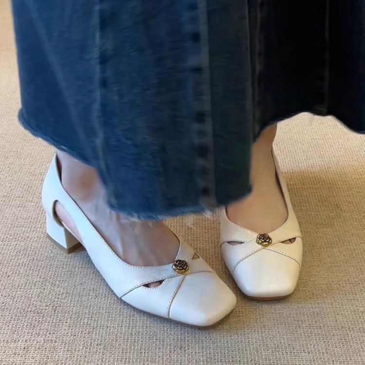 フラットシューズ 花飾りローヒールパンプス