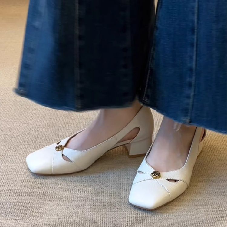 フラットシューズ 花飾りローヒールパンプス