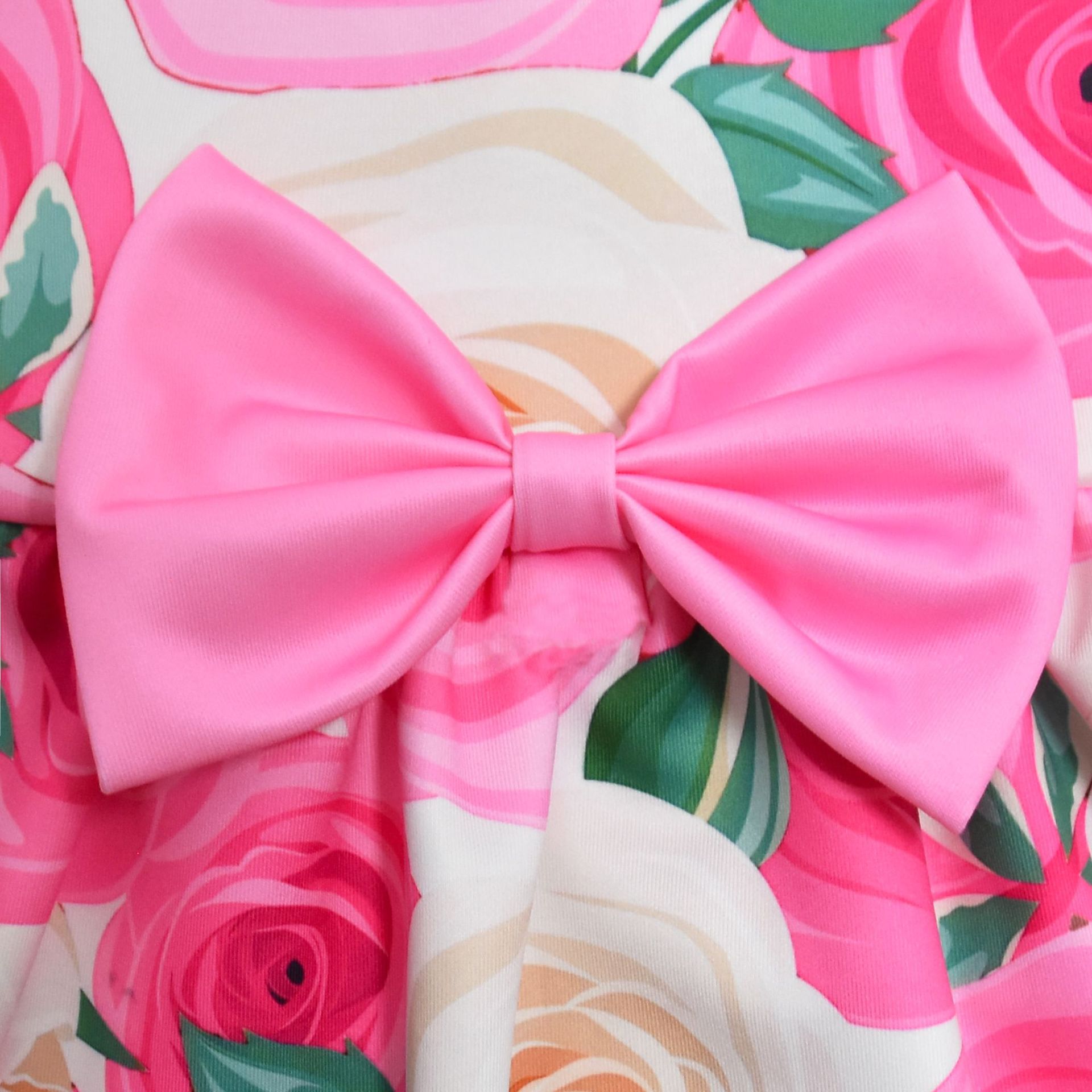 https://fulmo-img-server.com/flower-fashion-factory/000f961c-6859-468b-96ac-c90505baf177.jpg