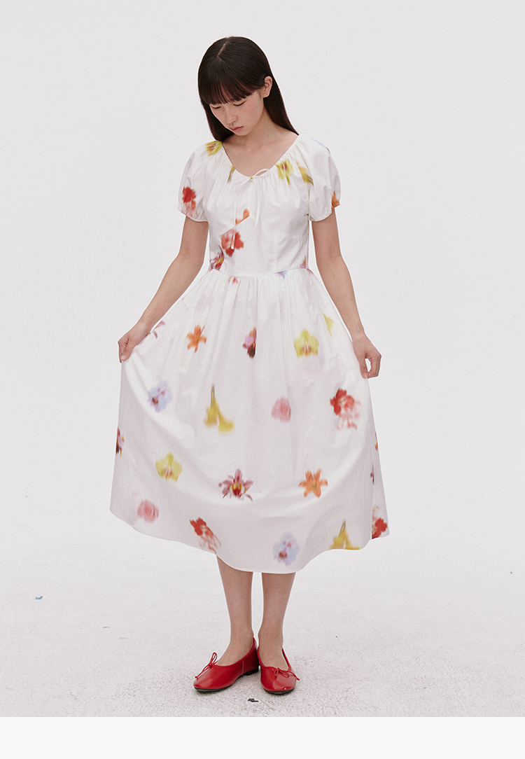 https://fulmo-img-server.com/flower-fashion-factory/0032c589-e254-4b39-a47f-c2aa9482e858.jpg