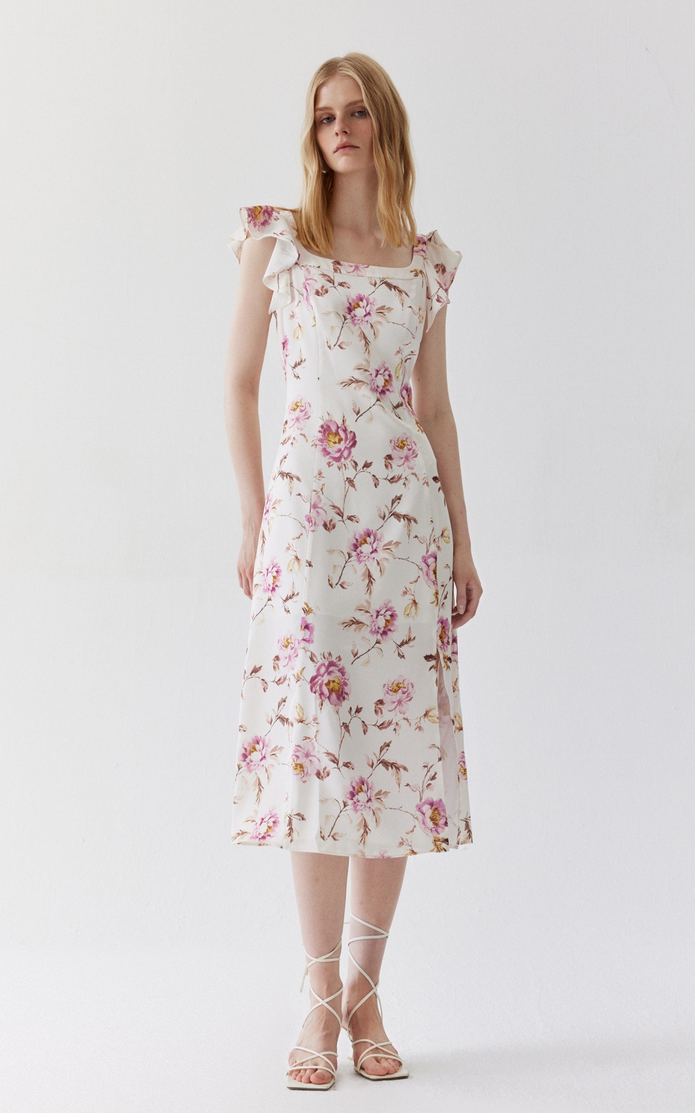 https://fulmo-img-server.com/flower-fashion-factory/019751e6-4b76-485b-b9ae-2e33b51a1cc8.jpg