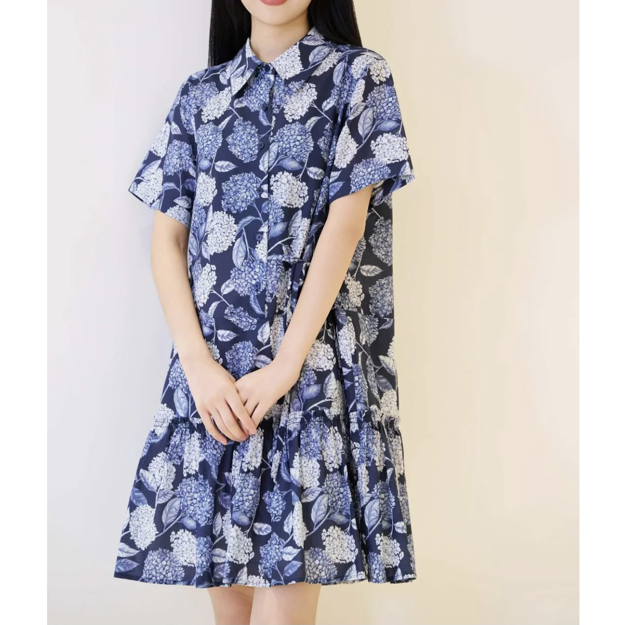 https://fulmo-img-server.com/flower-fashion-factory/041771ce-cd49-4198-85fe-ff3cc879a608.jpg