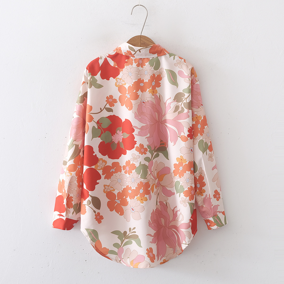 https://fulmo-img-server.com/flower-fashion-factory/043f48d2-a1de-4d18-87a2-c69c783f6d18.jpg