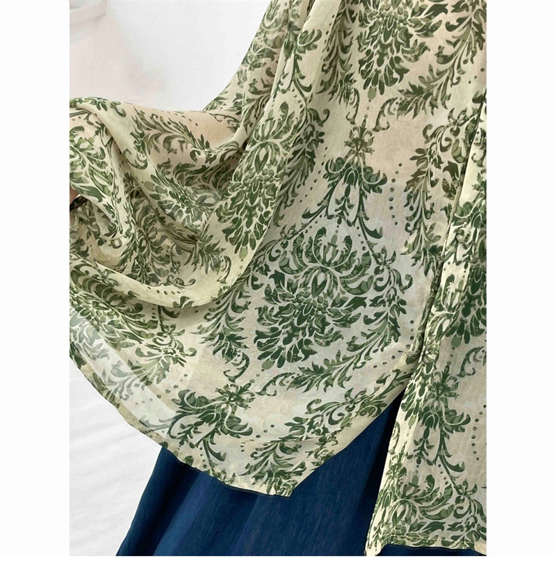 https://fulmo-img-server.com/flower-fashion-factory/048738ac-33f5-4d09-bfc3-409c83cefa10.jpg