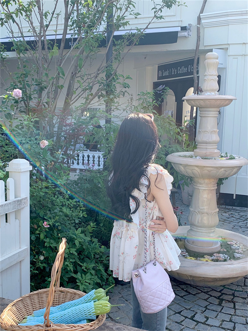 https://fulmo-img-server.com/flower-fashion-factory/0589f32f-bb4d-44c8-930d-bfeeff08aa62.jpg