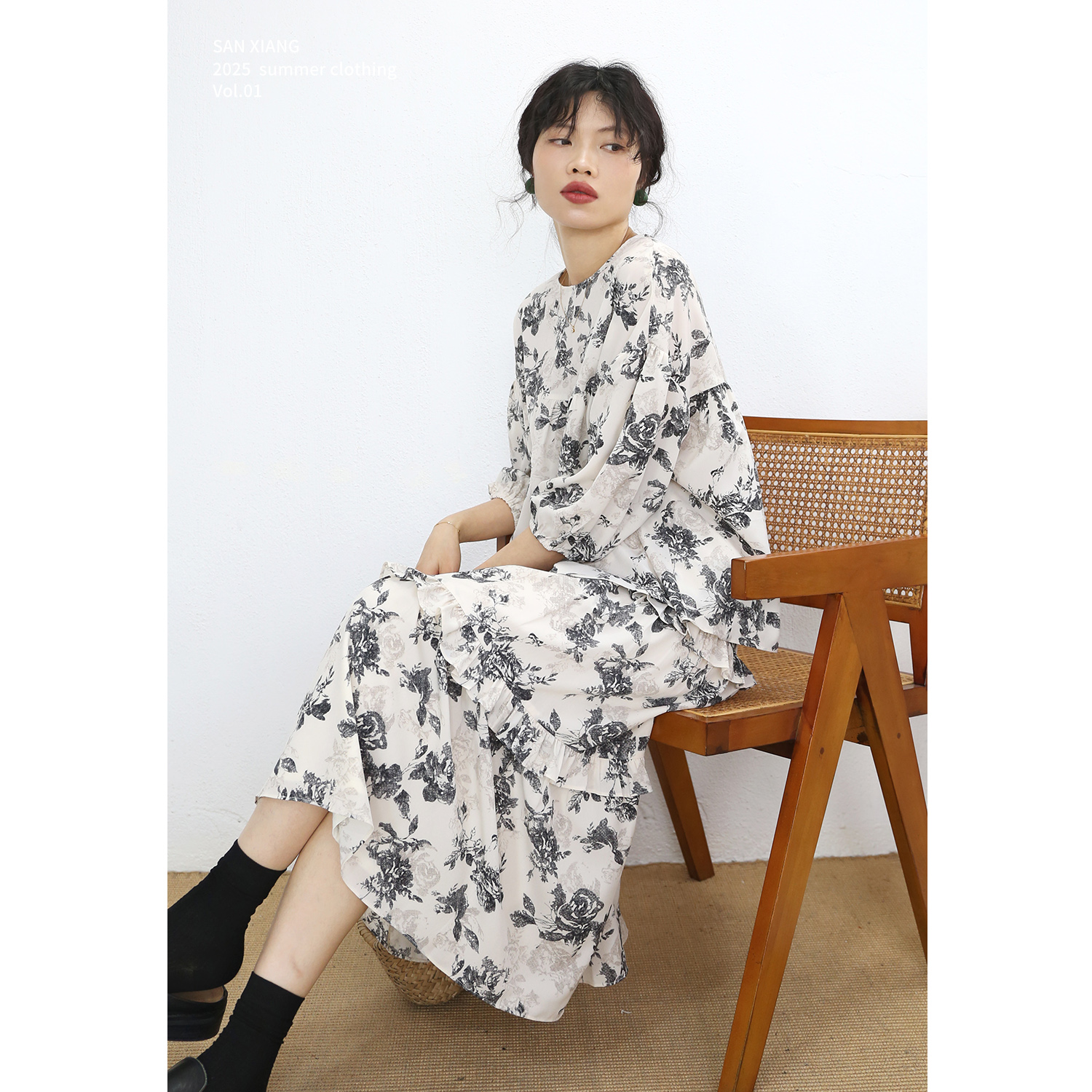 https://fulmo-img-server.com/flower-fashion-factory/08107fc8-30c8-4a30-ab44-524d9c9df93d.jpg