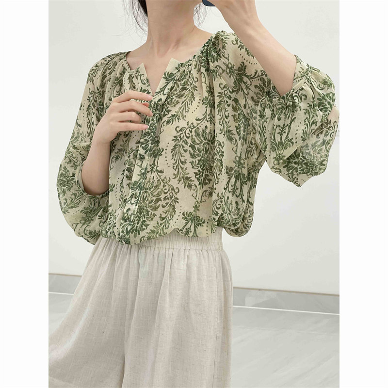 https://fulmo-img-server.com/flower-fashion-factory/095ab112-b02d-48b9-acdf-117a646a374f.jpg