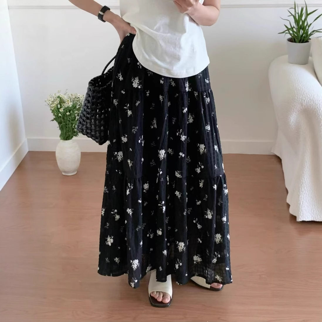 https://fulmo-img-server.com/flower-fashion-factory/09d2ba00-26d3-4d91-ab6e-a3a901998571.jpg