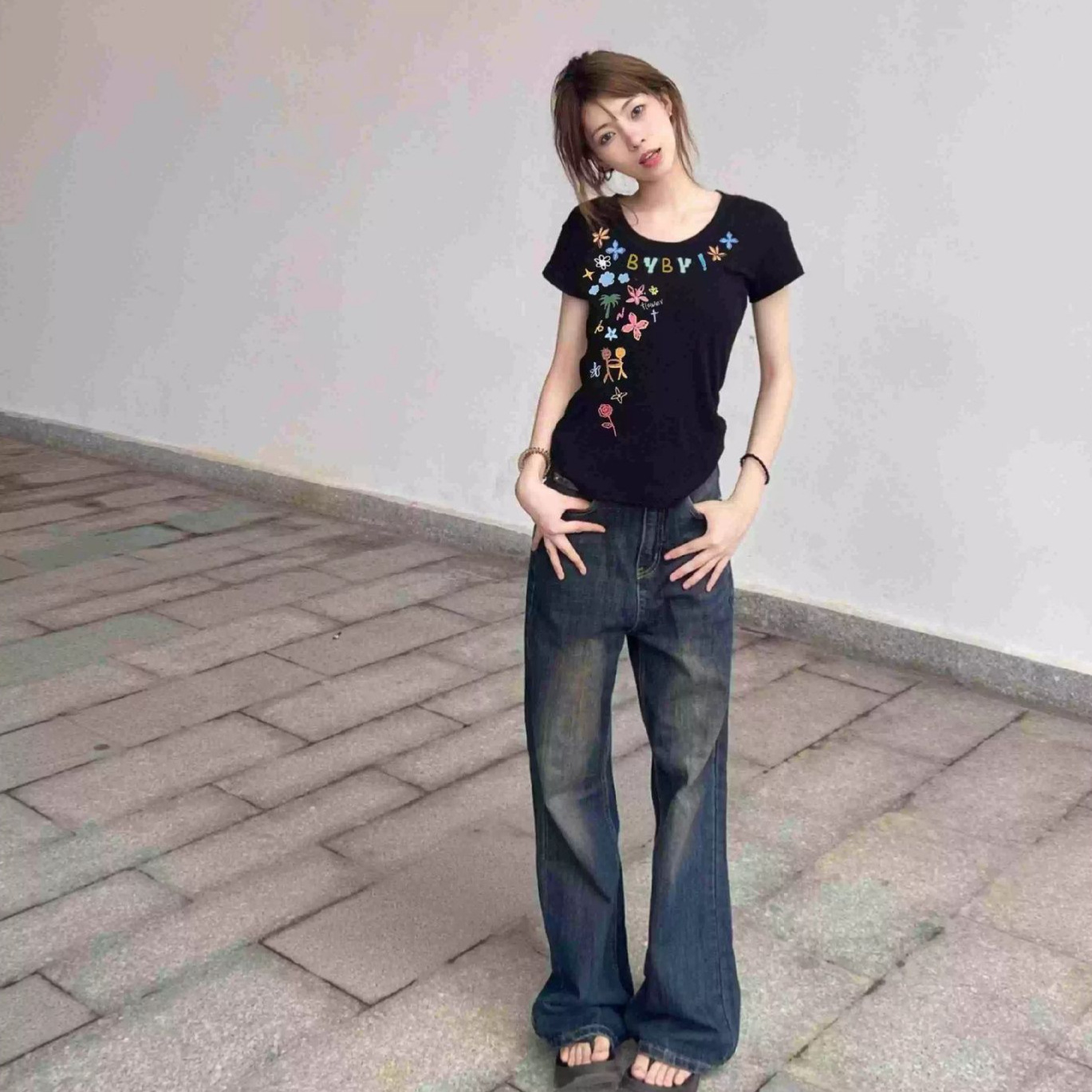 花柄 ファッション 彩り花園 刺繍デザインTシャツ
