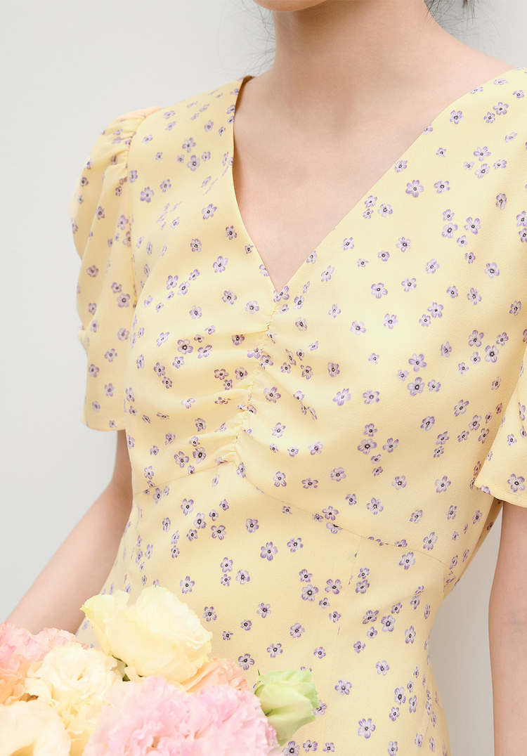 https://fulmo-img-server.com/flower-fashion-factory/0bcc3096-56bc-4b7a-aed7-dbf1a2554b91.jpg