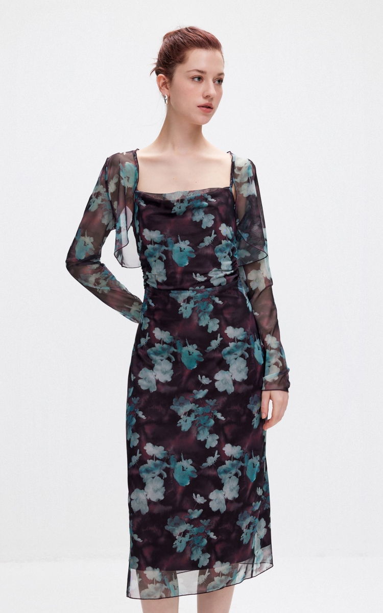 https://fulmo-img-server.com/flower-fashion-factory/0cba4982-c4ce-4492-9037-5677e092c14d.jpg