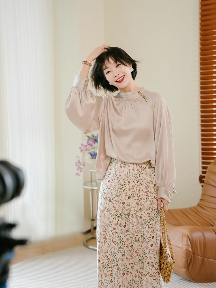https://fulmo-img-server.com/flower-fashion-factory/0d1e8ace-488f-4e36-a483-bc0925eb28fd.jpg