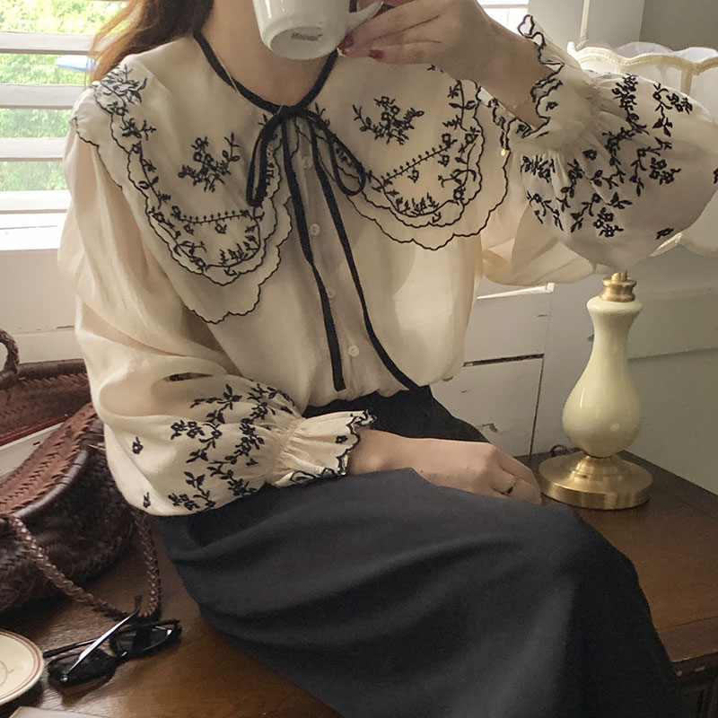 https://fulmo-img-server.com/flower-fashion-factory/10525a6b-8c21-44ed-b01c-66dde67c63bc.jpg