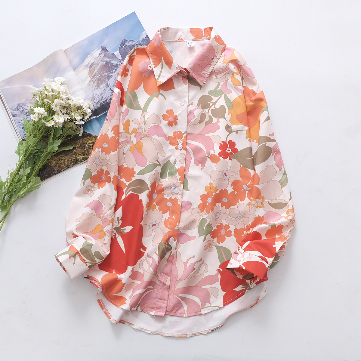 https://fulmo-img-server.com/flower-fashion-factory/106d4ba3-1d1d-474f-ac4e-fd49bd904415.jpg