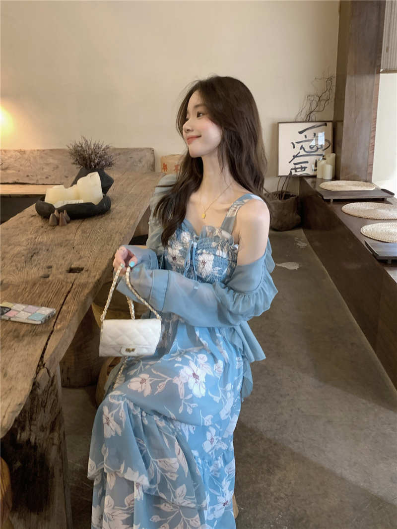 https://fulmo-img-server.com/flower-fashion-factory/13c99cd1-28df-4fc3-8a02-50aceb9fc584.jpg