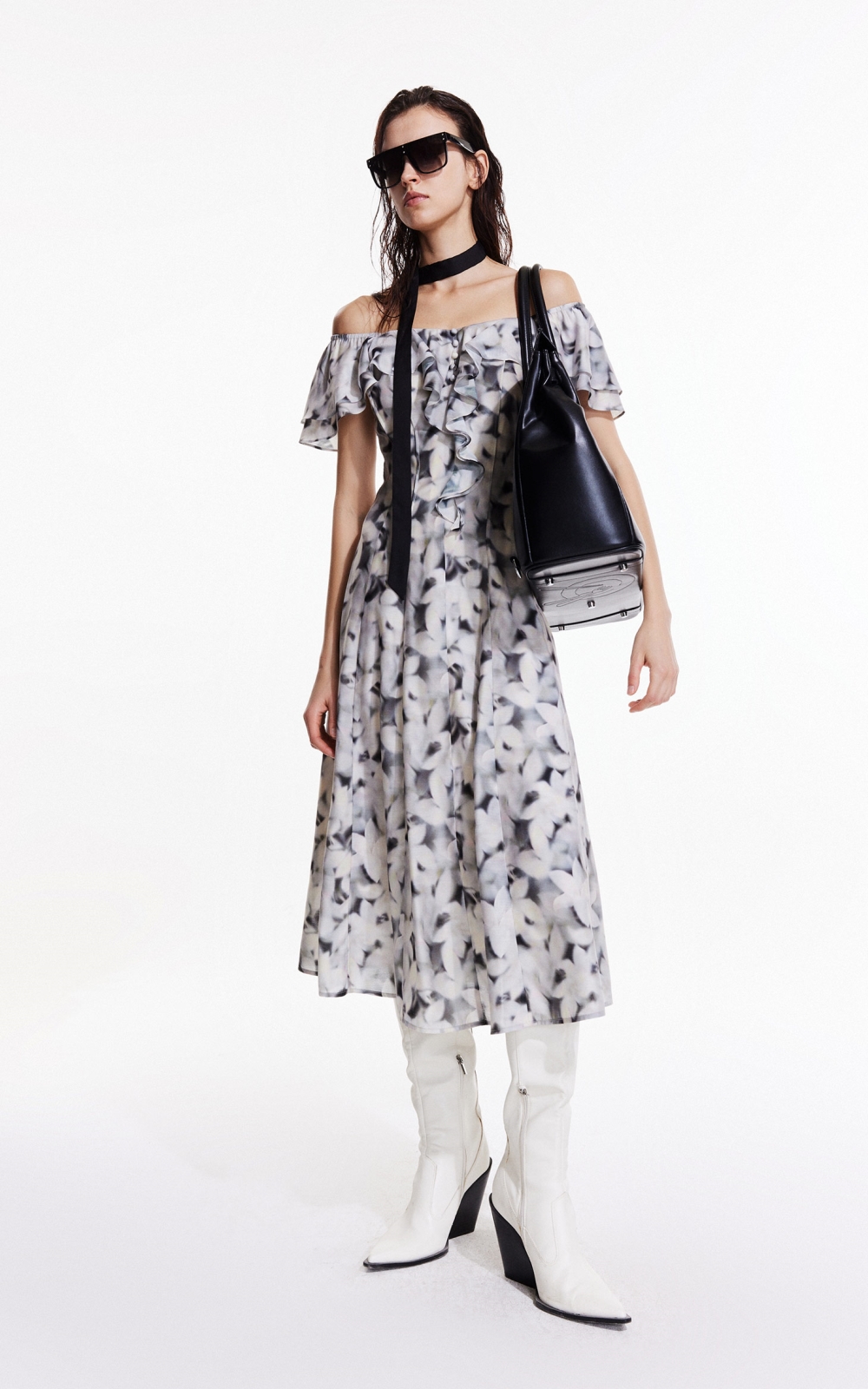 https://fulmo-img-server.com/flower-fashion-factory/13fd2f52-c053-4eb3-90a8-dbb91b73c786.jpg