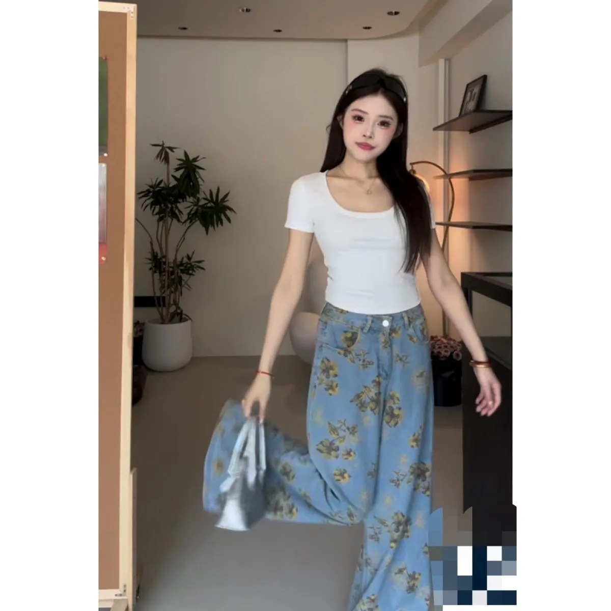 https://fulmo-img-server.com/flower-fashion-factory/14ff3134-2207-48dd-9980-08bc22ba48a1.jpg