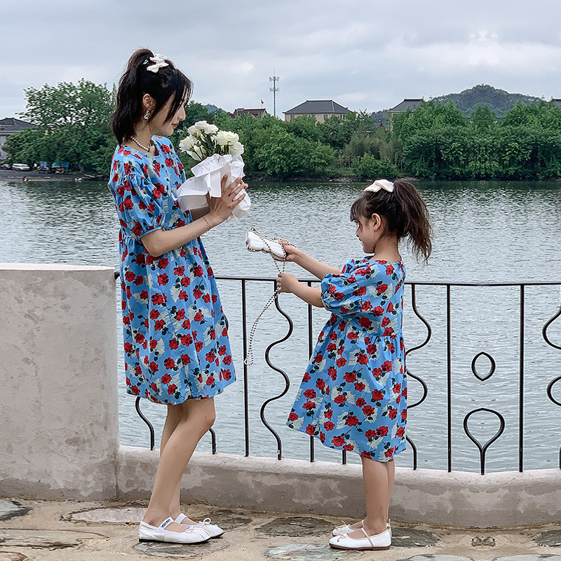 https://fulmo-img-server.com/flower-fashion-factory/152ebdef-64d0-4238-a8aa-0e89c23e78be.jpg