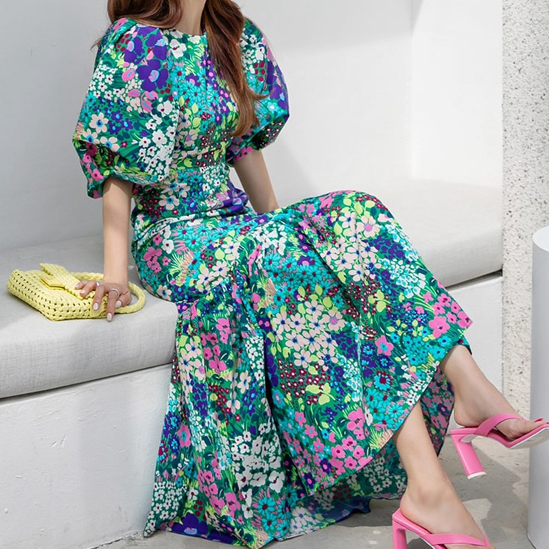 https://fulmo-img-server.com/flower-fashion-factory/1629ea88-d847-40e9-81fb-cf29bd3e8ec5.jpg