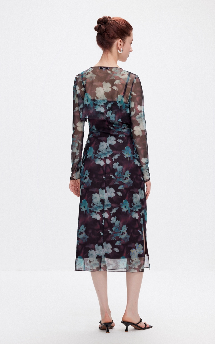 https://fulmo-img-server.com/flower-fashion-factory/16960dc4-e347-4e5a-aa5a-8126b996712c.jpg
