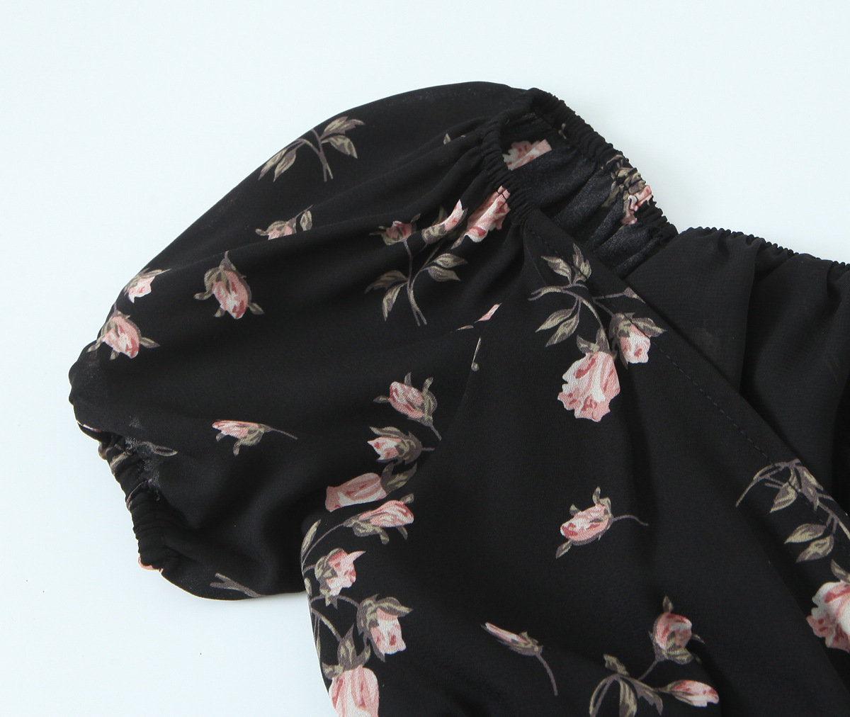 https://fulmo-img-server.com/flower-fashion-factory/16f2fd38-e053-4fde-8531-95584afd38ac.jpg