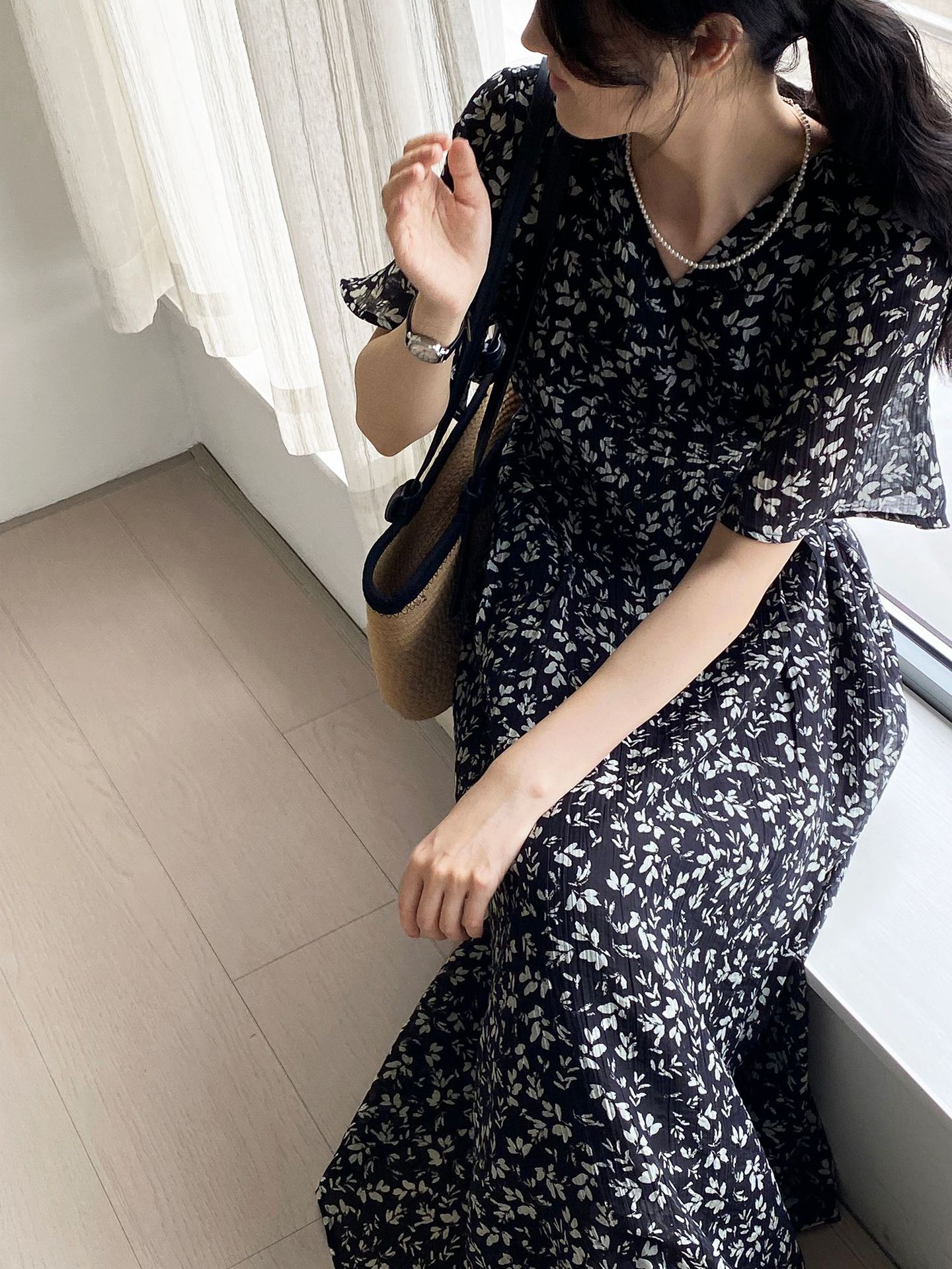 花柄 ファッション 優美な小花柄フレア袖ワンピース