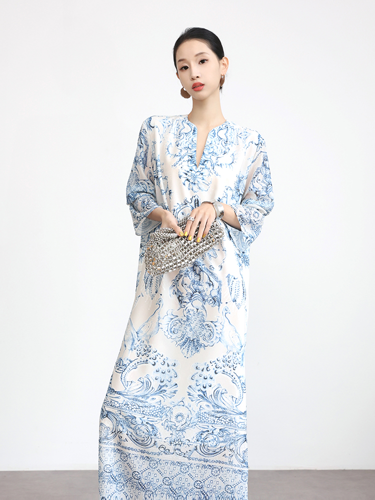https://fulmo-img-server.com/flower-fashion-factory/1e970d55-d5a2-4914-8e22-b15cf63f6087.jpg