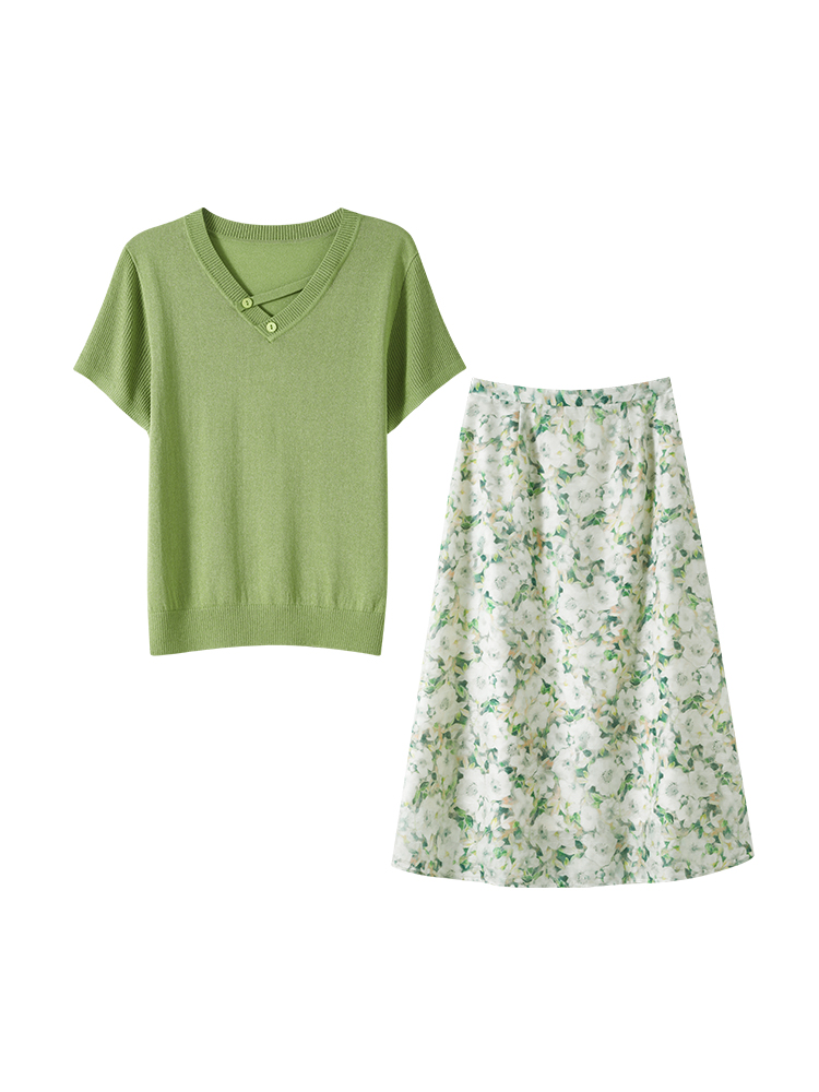 https://fulmo-img-server.com/flower-fashion-factory/22bc99ae-0aea-4df7-bc7c-35f7523dc991.jpg