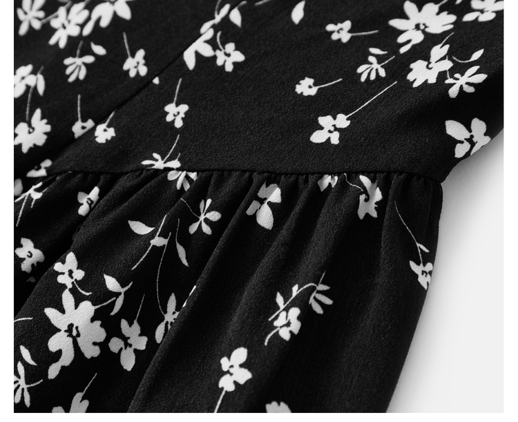 https://fulmo-img-server.com/flower-fashion-factory/23c7b3df-5ed4-4535-af11-0c5cf3674373.jpg