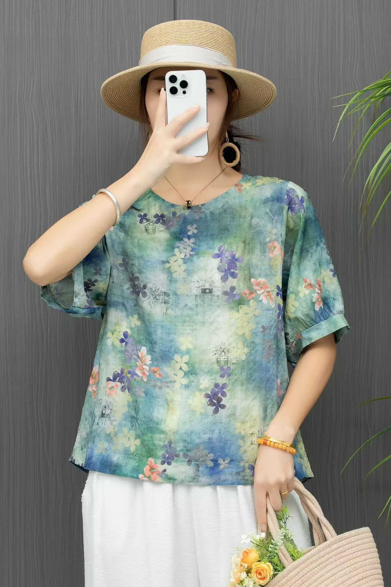 https://fulmo-img-server.com/flower-fashion-factory/240d1017-b271-48fa-b680-c7c27ee9ef33.jpg