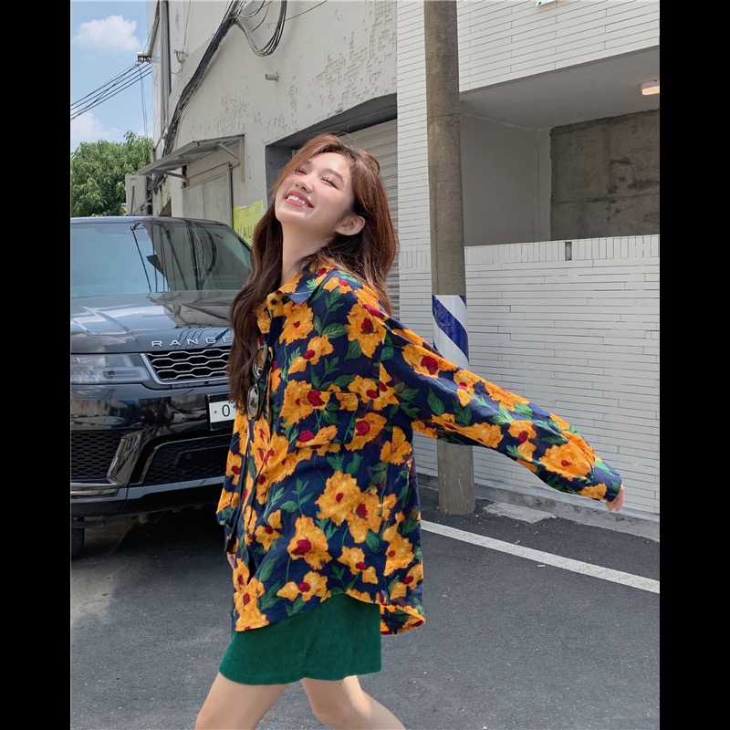https://fulmo-img-server.com/flower-fashion-factory/28f338d1-f9bf-49ec-8bef-4d81ae781292.jpg