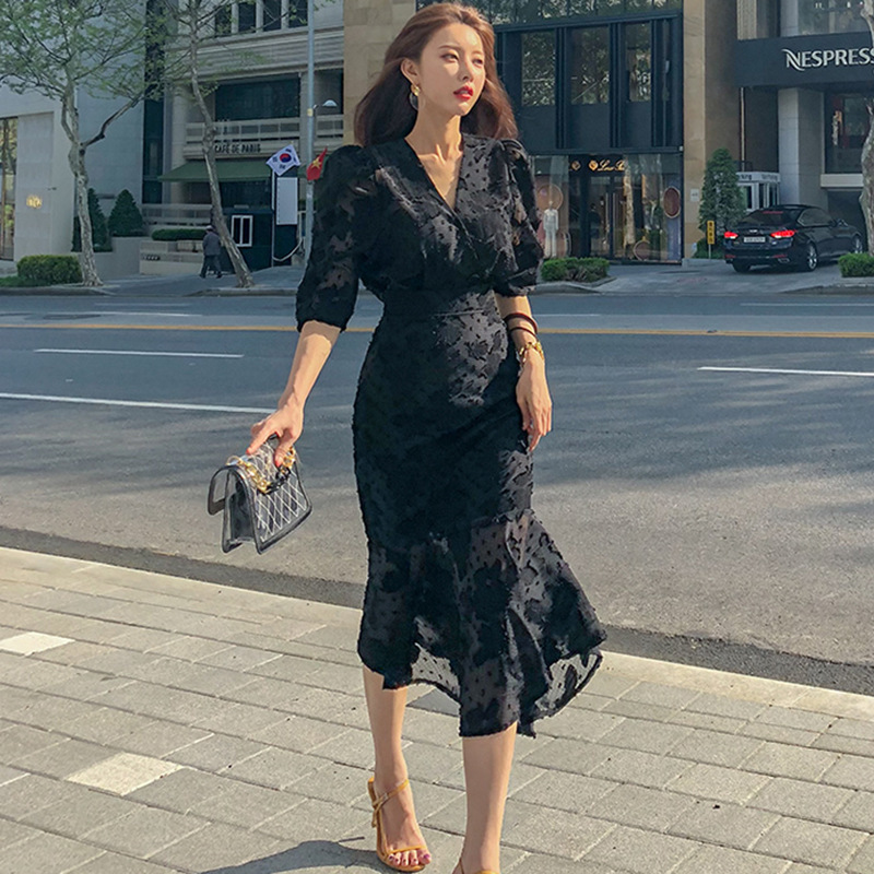 https://fulmo-img-server.com/flower-fashion-factory/2a23b482-b941-4073-b744-d634f66cf4e4.jpg