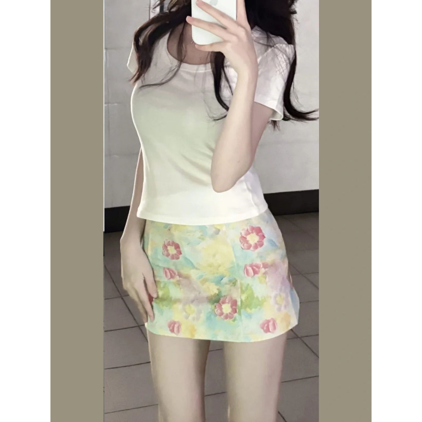 https://fulmo-img-server.com/flower-fashion-factory/2a9dfeb4-af21-4b55-906b-1e895a75b875.jpg