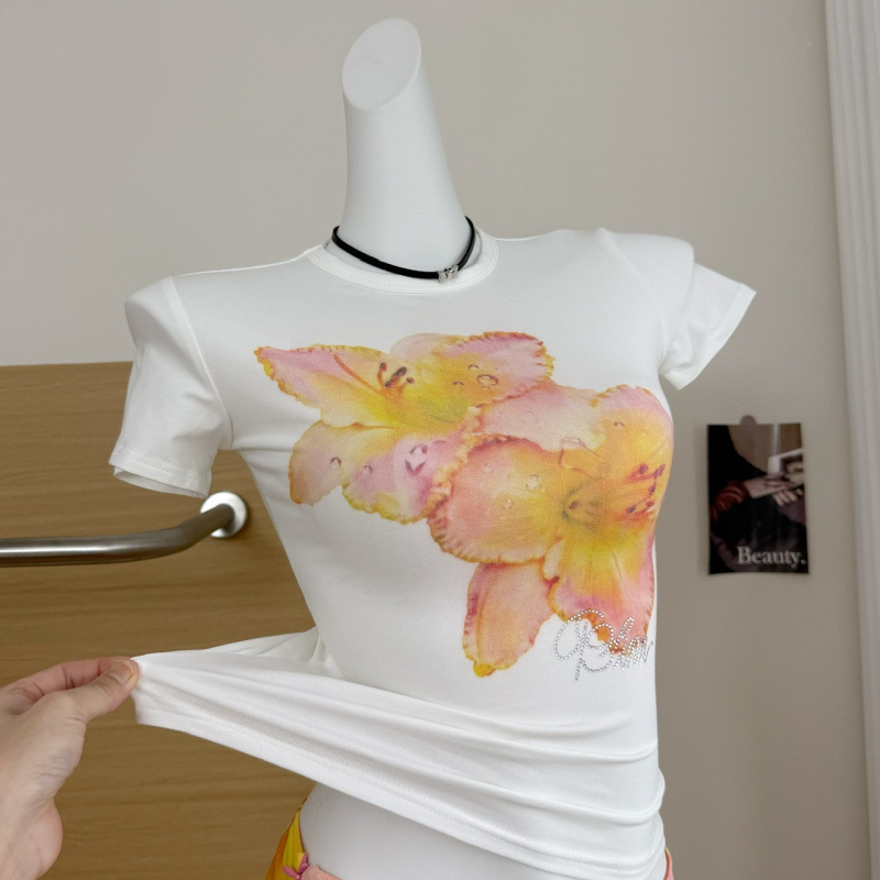https://fulmo-img-server.com/flower-fashion-factory/2aa5a230-b87e-47ac-8f8b-b54335aab62a.jpg