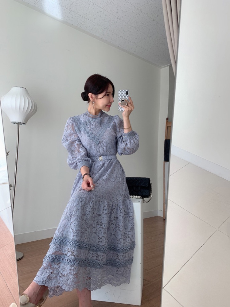 https://fulmo-img-server.com/flower-fashion-factory/2b54cf8c-7a9d-409d-95a4-6d4f7e1a67ce.jpg