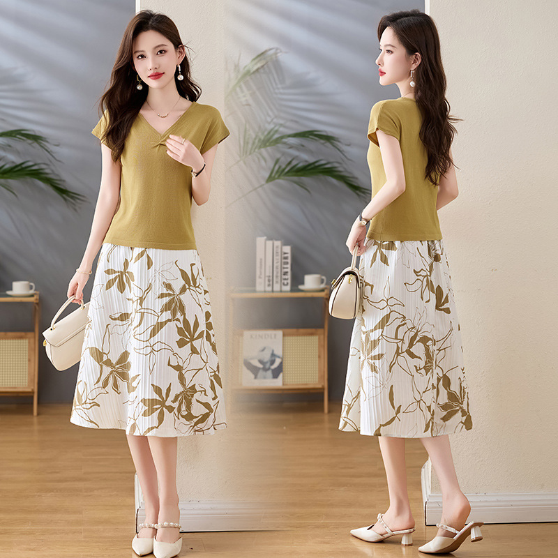 https://fulmo-img-server.com/flower-fashion-factory/2f0fe2f9-7527-43da-9c9f-42cf93bf0671.jpg
