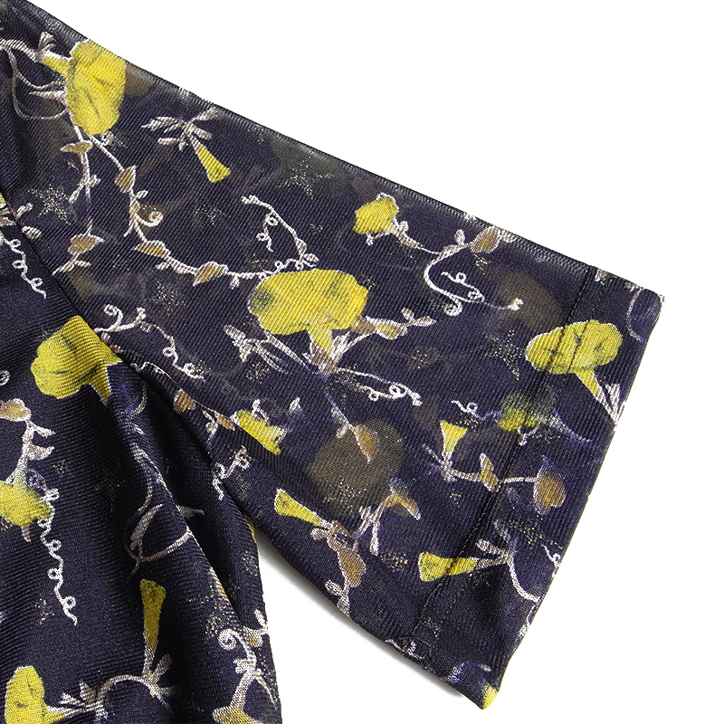 https://fulmo-img-server.com/flower-fashion-factory/3205e553-c613-4c63-9562-d3297fb47a07.jpg