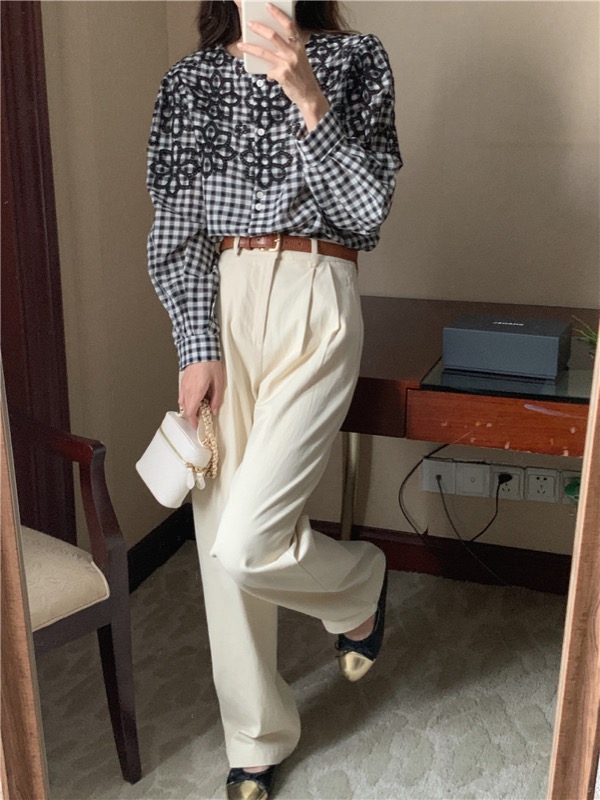 https://fulmo-img-server.com/flower-fashion-factory/32bf8a42-fd08-41d6-b01f-7107fe50dbd1.jpg